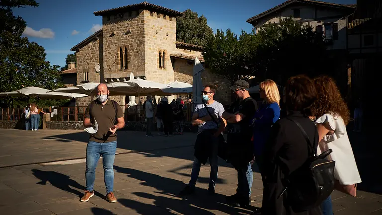 Visitas guiadas literarias sobre San Fermín organizadas por el Ayuntamiento de Pamplona. PABLO LASAOSA