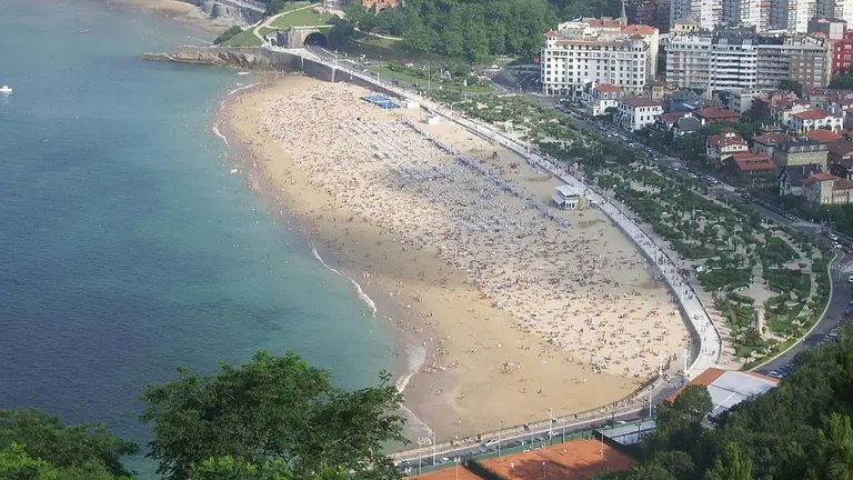 La playa de Ondarreta de San Sebastián ARCHIVO