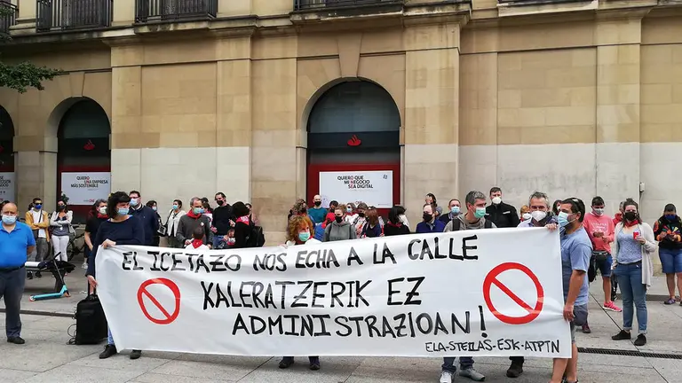 Concentración contra el Real Decreto Ley de medidas contra la temporalidad. EUROPA PRESS