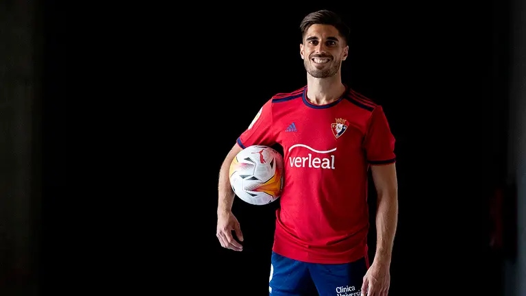 Osasuna anuncia la renovación de Nacho Vidal hasta 2025. C.A. OSASUNA
