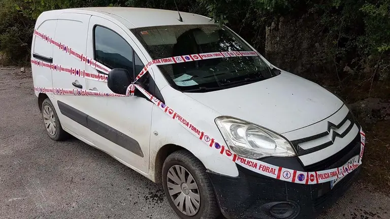 El vehículo inmovilizado. POLICÍA FORAL

La Policía Foral ha informado este miércoles de que un conductor de Elizondo se fugó de la patrulla, provocó dos accidentes y posteriormente dio positivo en drogas.

SOCIEDAD ESPAÑA EUROPA NAVARRA
POLICÍA FORAL