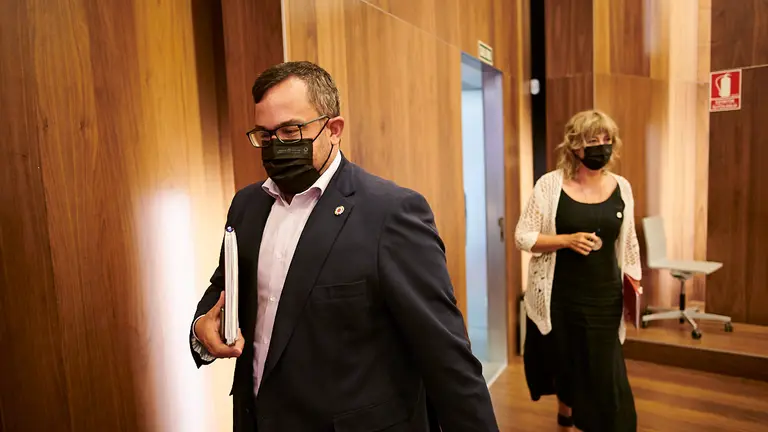 Javier Remírez y Ana Ollo ofrecen rueda de prensa para informar sobre los asuntos tratados en la sesión de Gobierno. PABLO LASAOSA