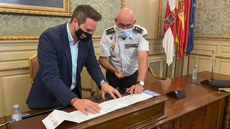 Imagen de la presentación del dispositivo 'Protegemos el Camino: Año Jubilar 2021-22', puesto en marcha por Policía Nacional. AYUNTAMIENTO DE TUDELA