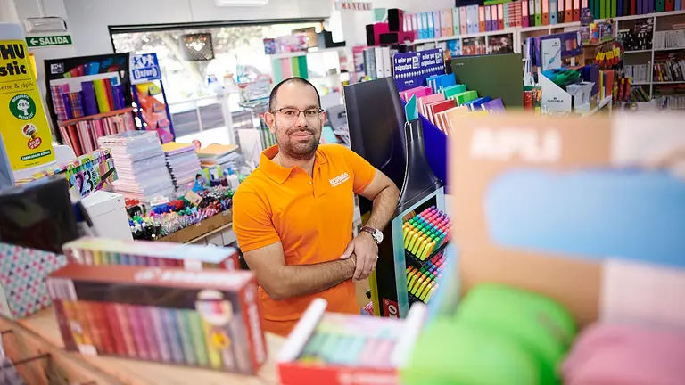 Bolsabooks.com, tienda de libros de segunda mano en Iturrama. PABLO LASAOSA