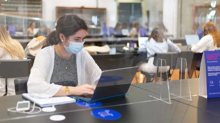 La Universidad de Navarra prepara una vuelta a las aulas presencial y segura. UNAV