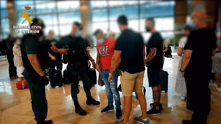 Dos detenidos por matar a un hombre simulando que fue un accidente para cobrar su seguro de vida. GUARDIA CIVIL