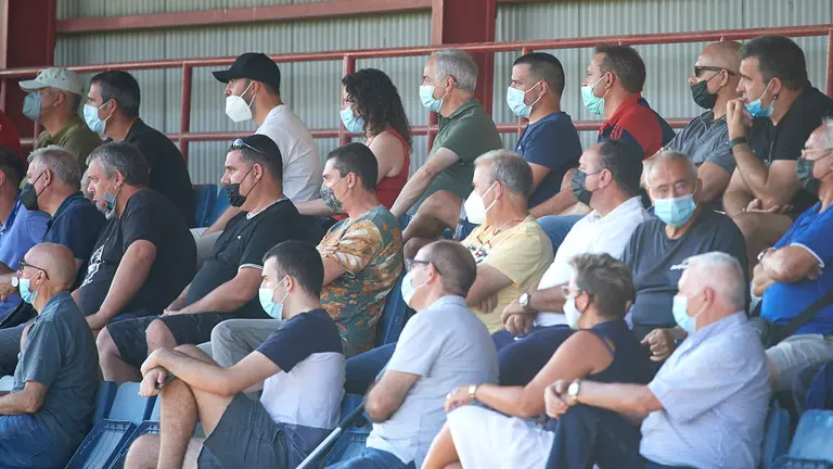 El Osasuna Promesas se enfrenta al Tropezón en las instalaciones Tajonar. MIGUEL OSÉS