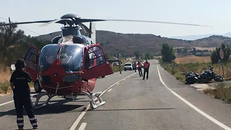 Accidente de tráfico ocurrido en Aibar, en el que un motorista ha resultado herido. POLICÍA FORAL