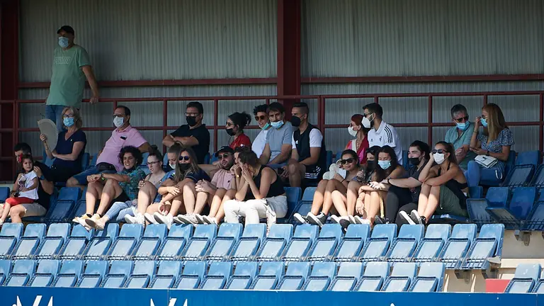 Osasuna femenino se enfrenta al Gijón en las instalaciones de Tajonar. PABLO LASAOSA