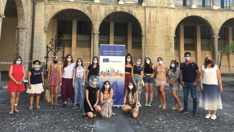 Estudiantes que partirán este fin de semana a ciudades europeas para realizar practicas formativas. GOBIERNO DE NAVARRA