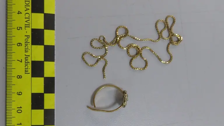 Joyas recuperadas por la Guardia Civil. GUARDIA CIVIL