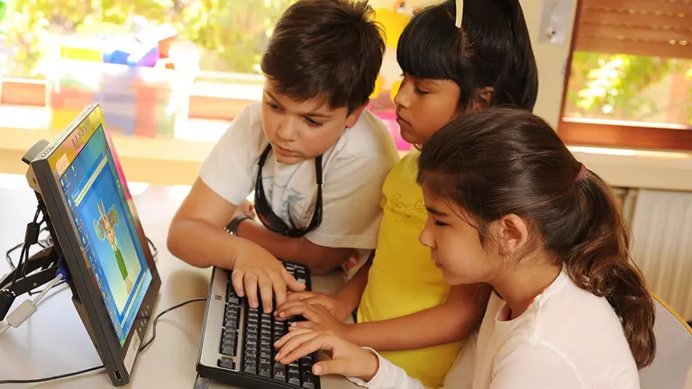 Vuelta al colegio de los estudiantes ciegos en Navarra. ONCE