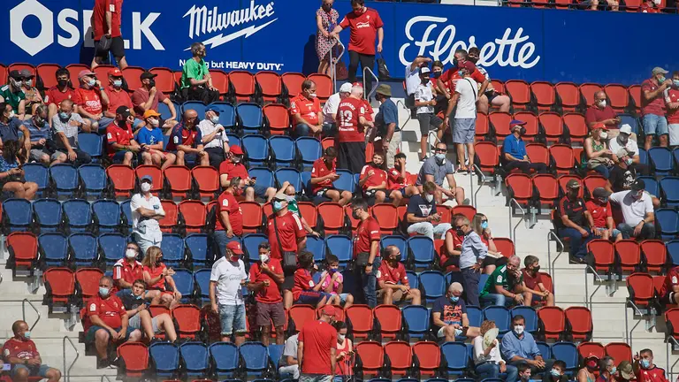 Partido entre Osasuna y Valencia correspondiente a la jornada número 4 disputado en el estadio de El Sadar de Pamplona. MIGUEL OSÉS