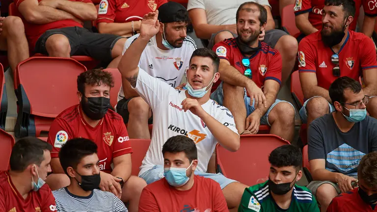 Partido entre Osasuna y Valencia correspondiente a la jornada número 4 disputado en el estadio de El Sadar de Pamplona. MIGUEL OSÉS