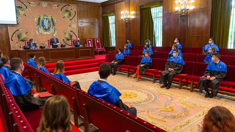 El titular de Universidad, Innovación y Transformación Digital del Gobierno de Navarra ha participado en el acto de clausura del máster en Investigación Biomédica de la Universidad de Navarra. UNIVERSIDAD DE NAVARRA