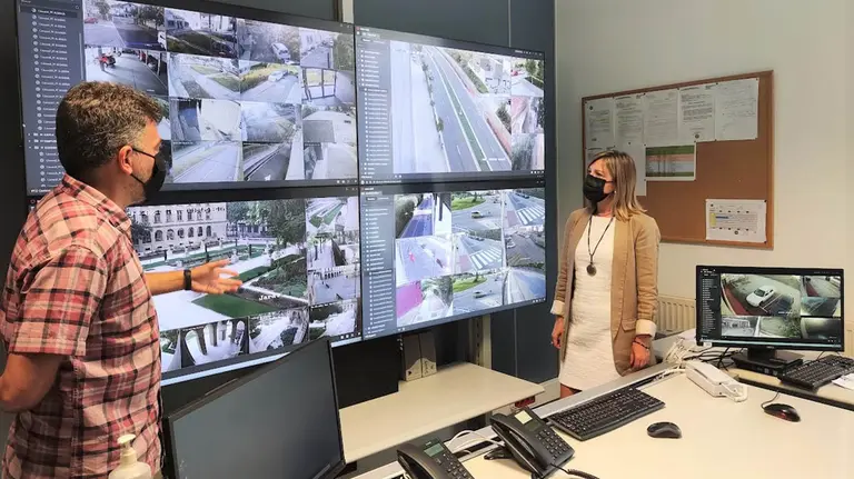 La directora general de Interior, Amparo López, en las nuevas instalaciones. GOBIERNO DE NAVARRA