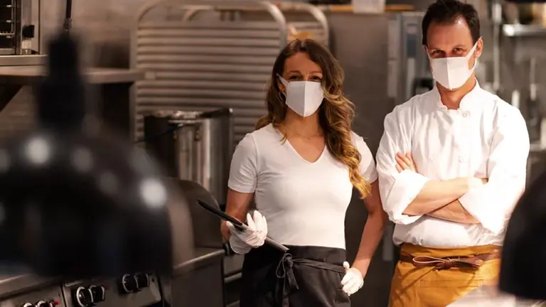 El Ayuntamiento de Pamplona, en colaboración con el Centro Europeo de Empresas e Innovación de Navarra (CEIN), impulsa una nueva edición de ‘RestáuraTE en digital’. AYUNTAMIENTO DE NAVARRA