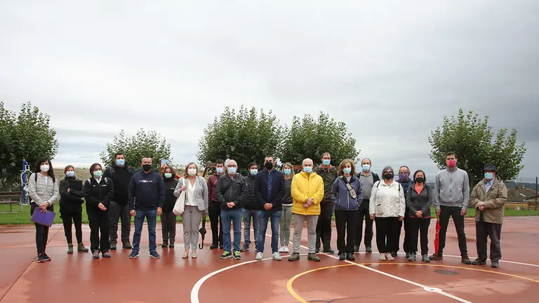 Los participantes, antes de dar comienzo al paseo en Arróniz. GOBIERNO DE NAVARRA