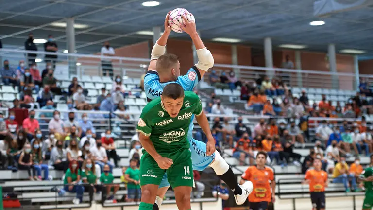 Final de la Copa Navarra disputada entre Osasuna Xota - Ribera Navarra en el pabellón Arrosadía. MIGUEL OSÉS