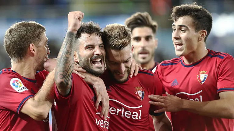 Partido entre Alavés y Osasuna disputado en Mendizorroza correspondiente a la quinta jornada de Liga. C.A. OSASUNA