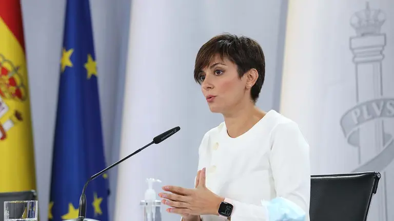 La ministra de Política Territorial, Isabel Rodríguez, interviene en una rueda de prensa. M.FERNÁNDEZ. POOL / Europa Press