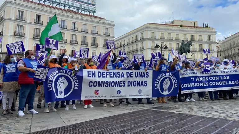 Cientos de loteros se manifiestan en Madrid contra las comisiones de venta de lotería. CEDIDA