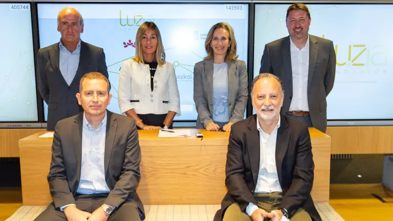 Foto de familia de los patronos de la Fundación LuzIA. (Luzia-60). CEDIDA