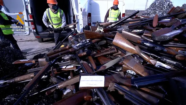 Destrucción de armas en Navarra. GUARDIA CIVIL