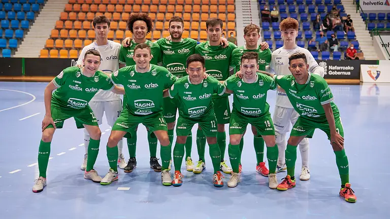 Osasuna Magna Xota se enfrenta al Burela Lugo en el Anaitasuna de Pamplona. PABLO LASAOSA