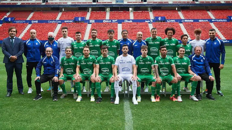 Rueda de prensa de la presentacion del Xota en el estadio de El Sadar. MIGUEL OSÉS