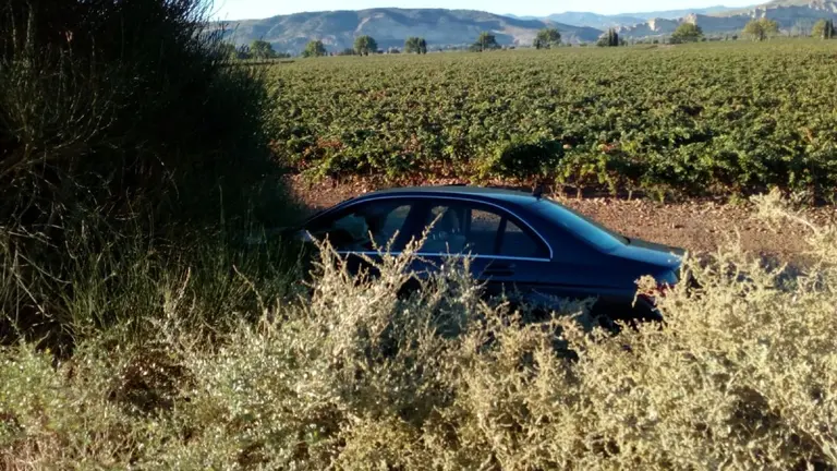 Salida de vía en la NA-134, en Mendavia. BOMBEROS DE NAVARRA