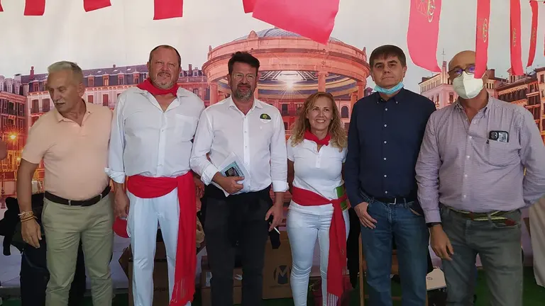 VOX Navarra acude a evento VIVA21 celebrado en el recinto IFEMA en Madrid. VOX NAVARRA