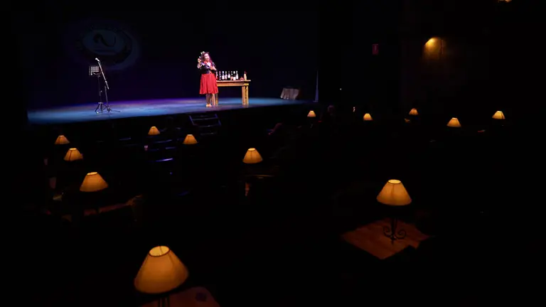 Espectáculo en la Escuela Navarra de Teatro, en Pamplona. MIGUEL OSÉS