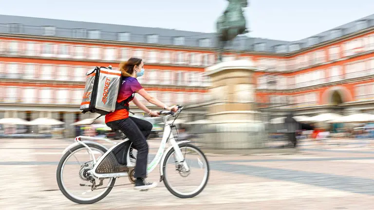 Rocket, la empresa de reparto a domicilio que desembarca en Pamplona.