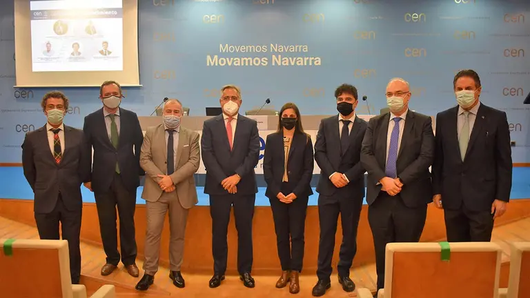 (I-D): Iñaki Alti (Nabrawind), Francisco De Arístegui (ZABALA Innovation), Roberto Janeiro (H&A), Juan Miguel Sucunza (CEN), Agurtzane Martínez (Innovación Del Gob. De Navarra), González (Mtorres), Jesús González (H&A) Y José Miguel Sagnier (H&A). CEN