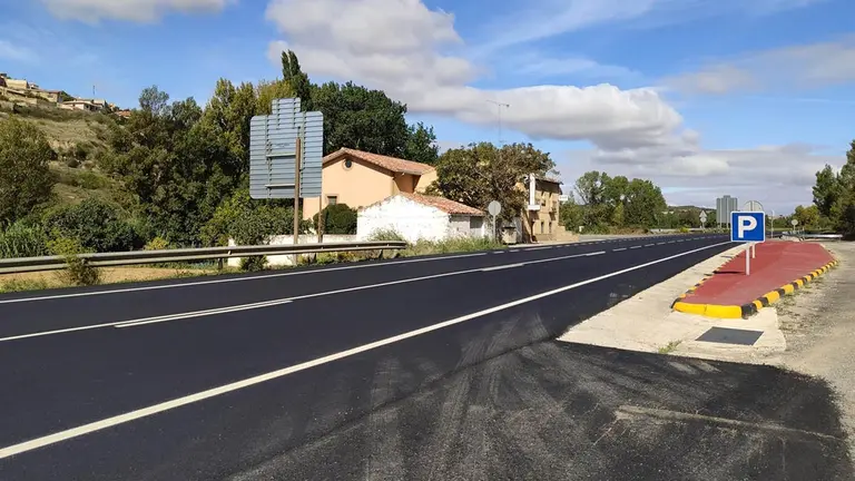 Carretera renovada a su paso por Pueyo. GOBIERNO DE NAVARRA