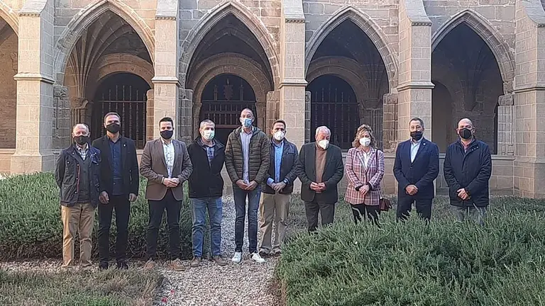 Nueve alcaldes de La Rioja y Navarra han suscrito en Fitero un documento por el que se insta al IMSERSO a confirmar la fecha de apertura del programa de termalismo. CEDIDA