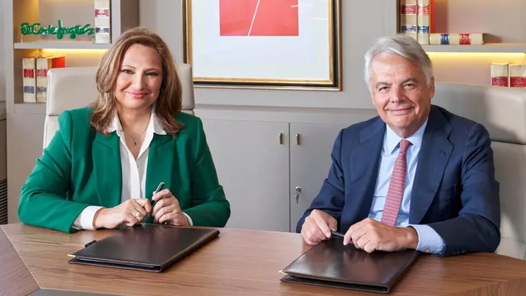 Marta Álvarez, presidenta de El Corte Inglés, e Ignacio Garralda, presidente y consejero delegado de Grupo Mutua. CEDIDA