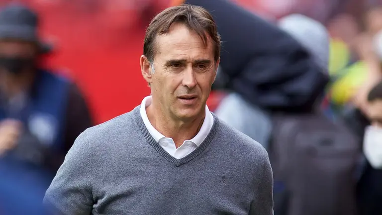 Julen Lopetegui, head coach of Sevilla, looks on during the spanish league, La Liga Santander, football match played between Sevilla FC and CA Osasuna at Ramon Sanchez-Pizjuan stadium on October 30, 2021, in Sevilla, Spain.
Joaquin Corchero / AFP7 / Europa Press
30/10/2021 ONLY FOR USE IN SPAIN