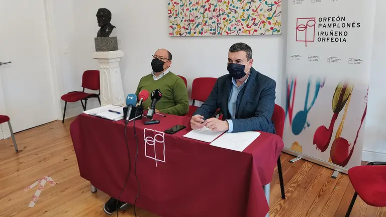 El presidente del Orfeón Pamplonés, Daniel Sánchez, y el director artístico, Igor Ijurra. - OREFÓN PAMPLONÉS