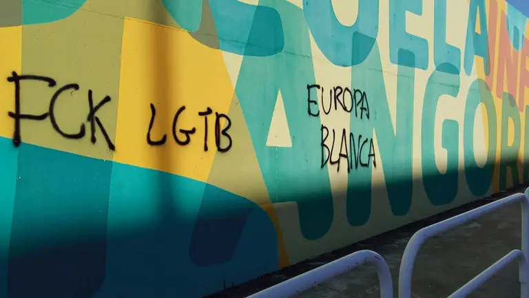 Pintadas aparecidas en la escuela infantil de Sarriguren, Ttangorri. CEDIDA