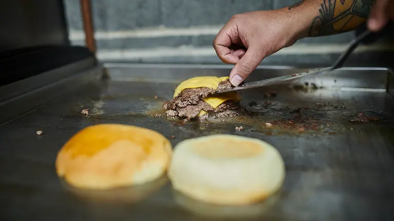 Nueva hamburguesería Butchers en Calle Ciudadela de Pamplona. PABLO LASAOSA