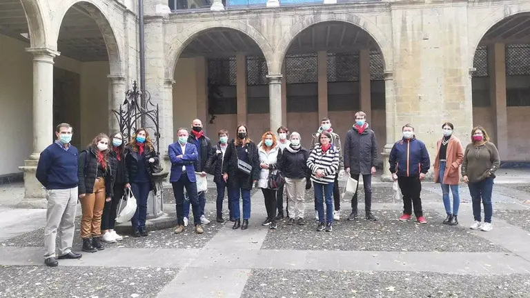 Recepción del grupo en el Departamento de Educación. GOBIERNO DE NAVARRA
