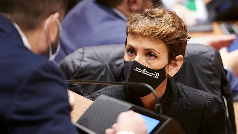María Chivite, presidenta del Gobierno de Navarra, en su asiento. PABLO LASAOSA