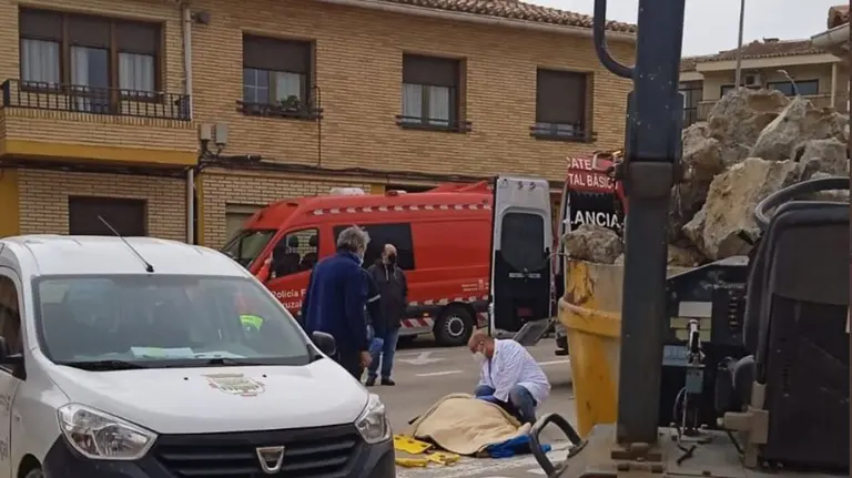 Una mujer es atropellada en Tudela por un dumper POLIC&Iacute;A FORAL
