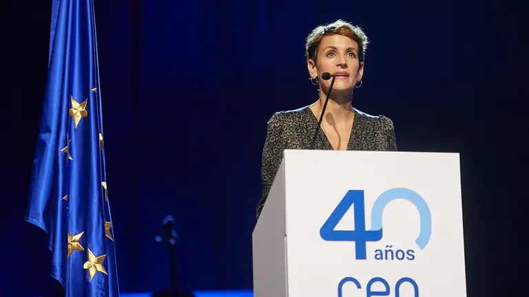 La presidenta de Navarra, María Chivite, asiste al acto de celebración del 40º aniversario de la Confederación Empresarial Navarra (CEN). MIGUEL OSÉS
