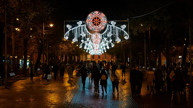 Tradicional inauguración del encendido de luces navideñas en Pamplona. PABLO LASAOSA