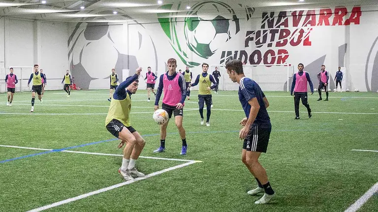 Entrenamiento de Osasuna en el Navarra Futbol Indoor. CA Osasuna.