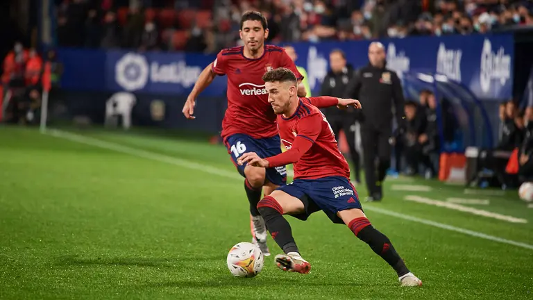 Partido entre Osasuna y Elche correspondiente a la jornada número 15 disputado en el estadio de El Sadar de Pamplona. MIGUEL OSÉS