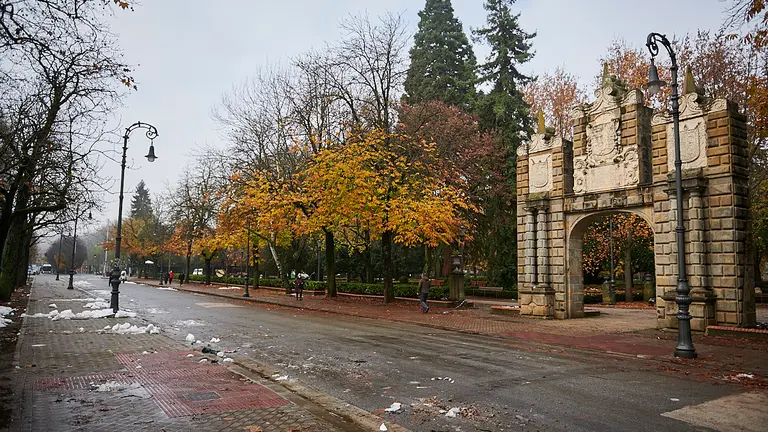 Calle Bosquecillo de Pamplona, que será reurbanizado proximamente. PABLO LASAOSA